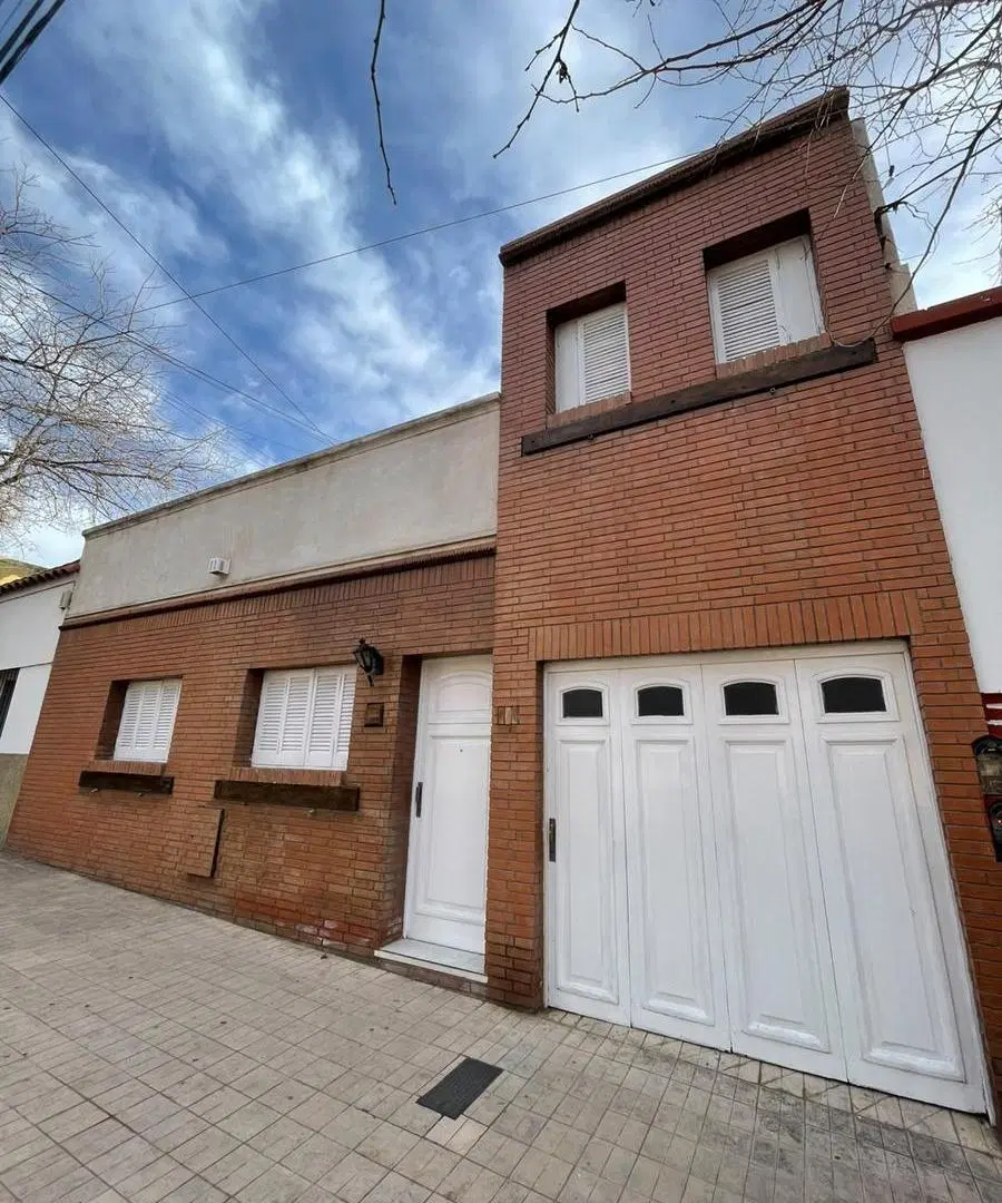 Casa en Sexta Sección 3