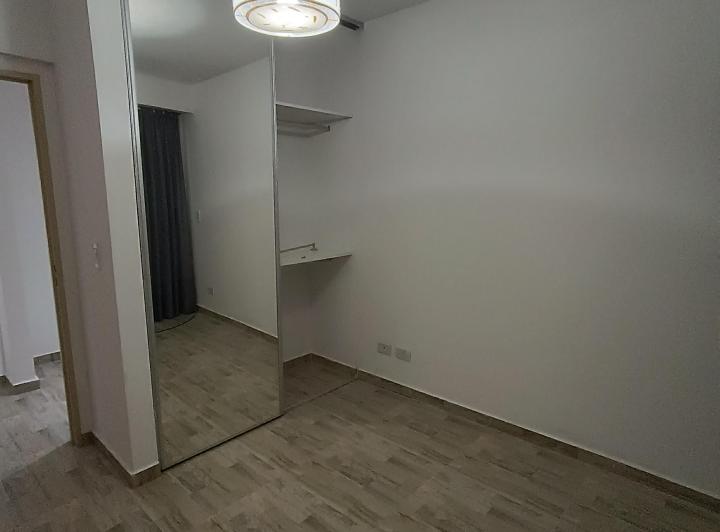 Departamento 3 ambientes con patio y cochera 3