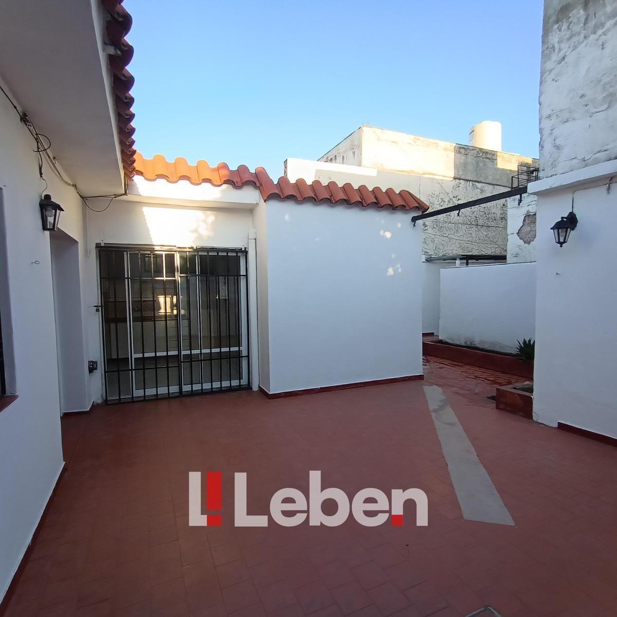 Casa en Venta en Barrio Pueyrredon 5