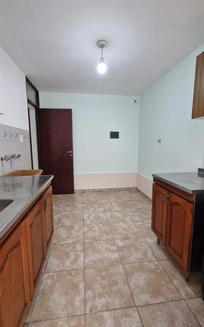 VENDO B° Alto Alberdi Departamento 2 dormitorios con patio grande 75M2 4