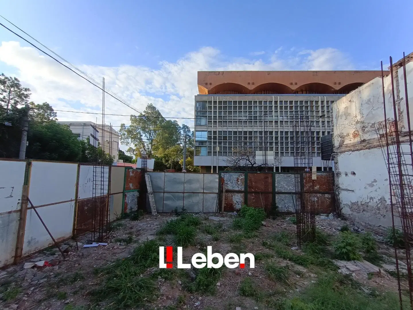 Lote en venta, apto desarrollo. Alberdi 2