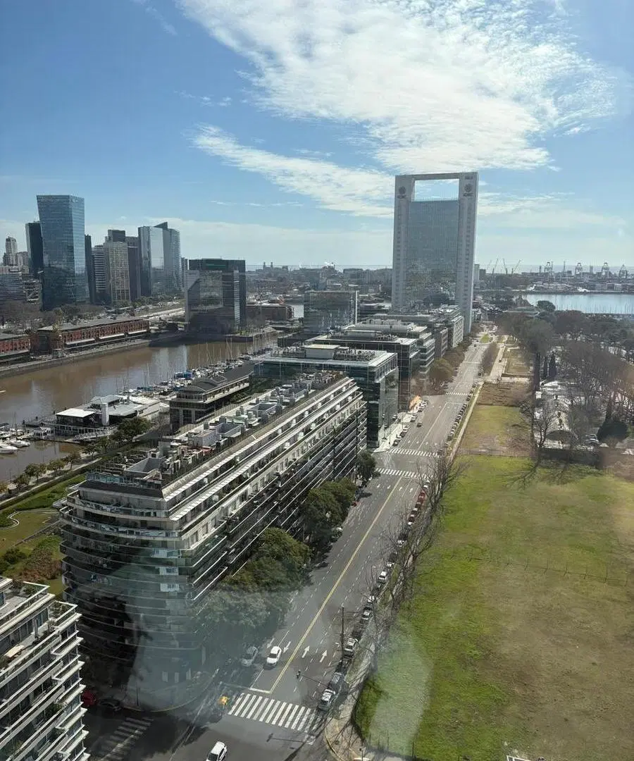 El río como ventana. Puerto Madero como dirección. 2