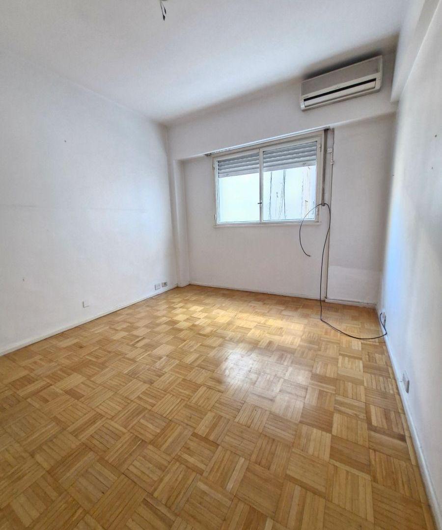 Foto de Venta, departamento 5° piso Talcahuano y Arenales 76 mts. Con balcón., imagen 4