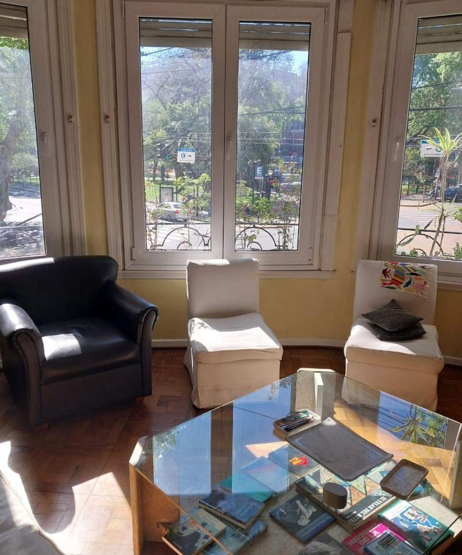 Foto de Departamento de 180 m² con 4 dormitorios en venta en Recoleta, imagen 2