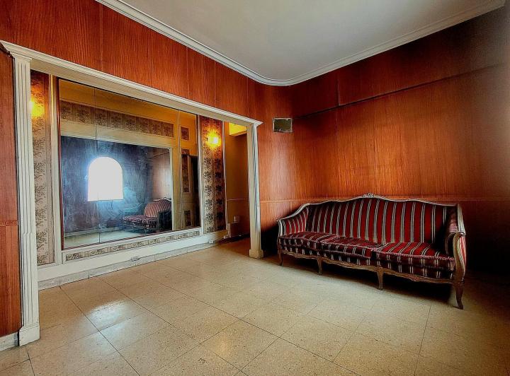 Venta de departamento de categoría en Recoleta, muy luminoso, con balcón, baulera y cochera 3