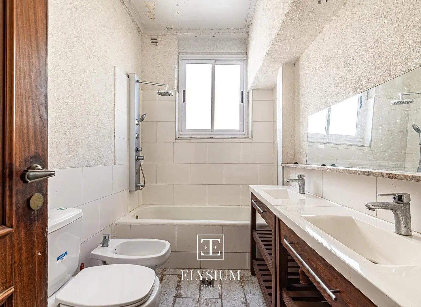 Venta de departamento de categoría en Recoleta, muy luminoso, con balcón, baulera y cochera 5