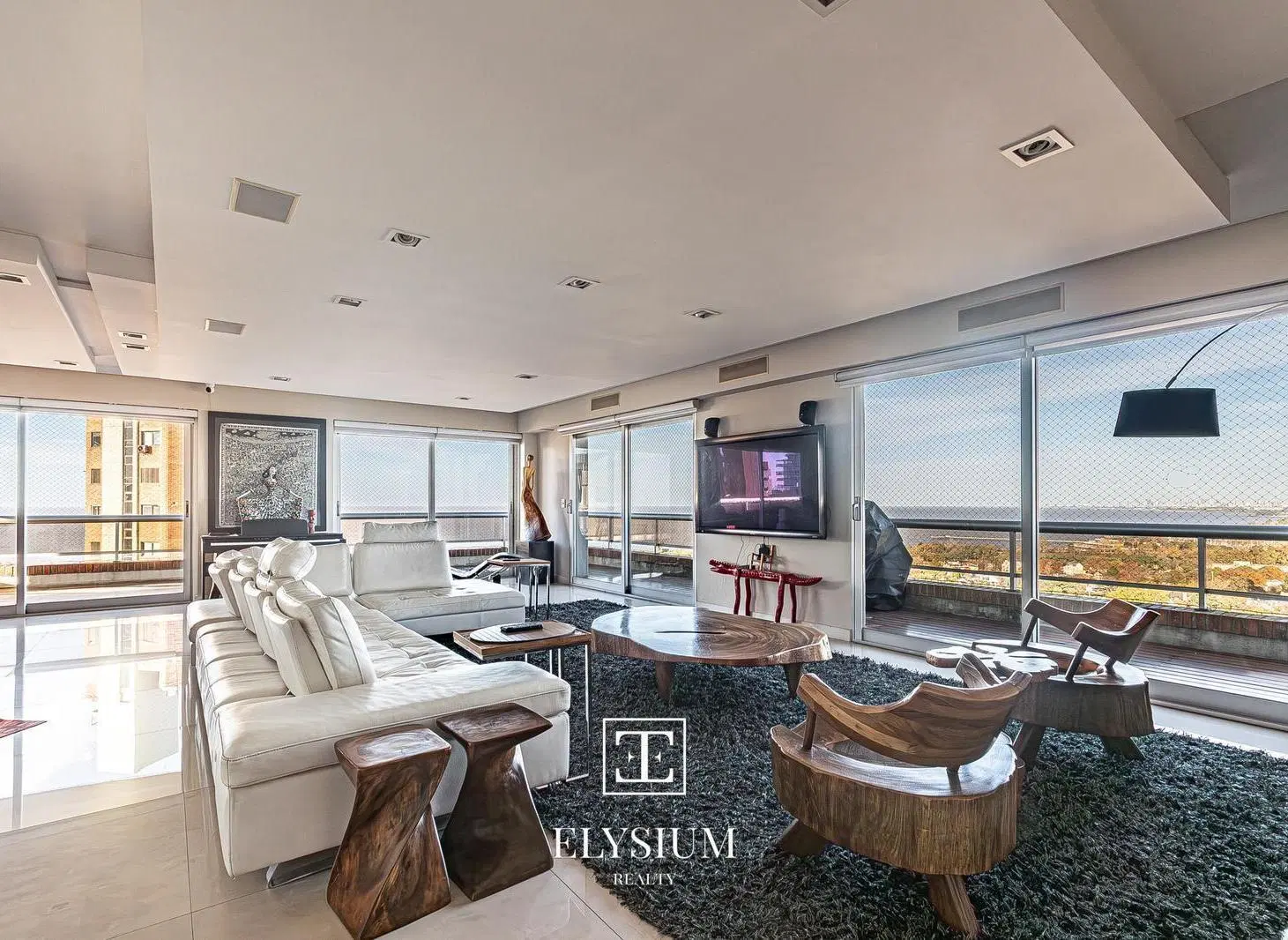 Alquiler exclusivo penthouse amoblado en La Lucila con balcon aterrazado 2