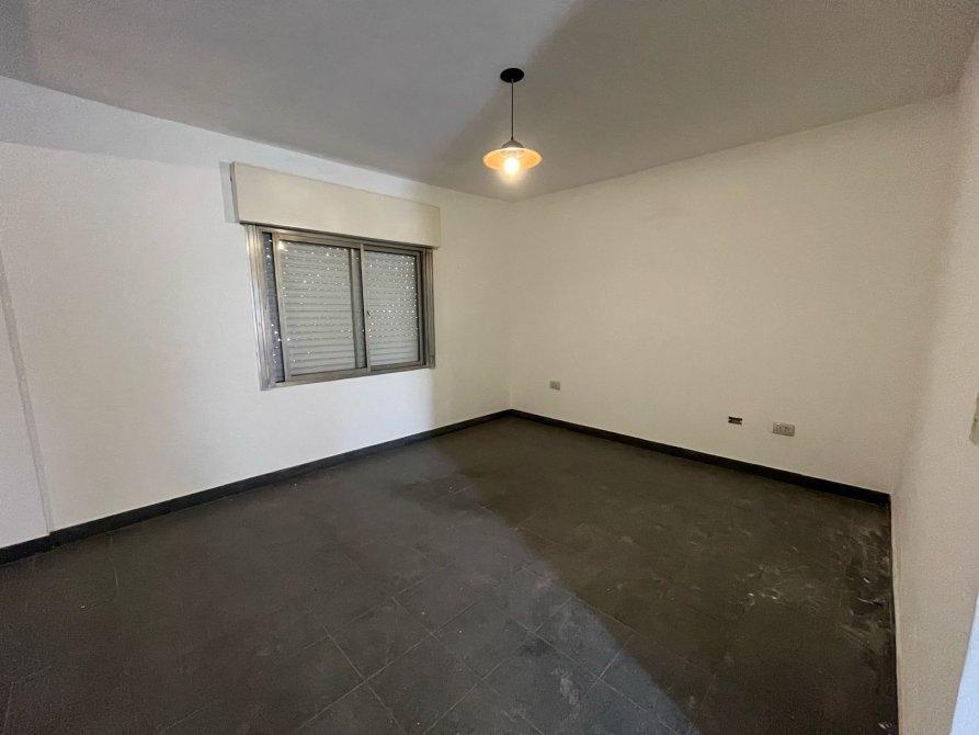 Venta de Galpon con Departamento Ideal Inversion 1