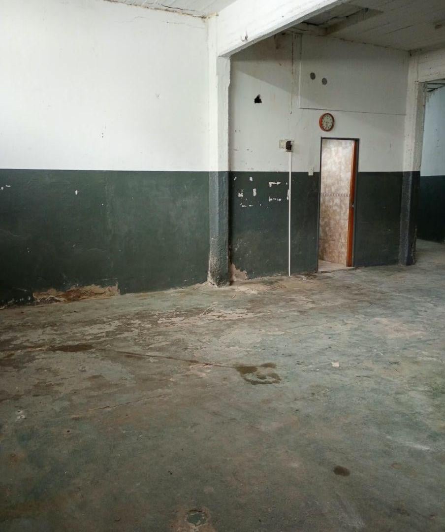 Foto de LOCAL O DEPOSITO EN ALQUILER, EN 2 PLANTAS, A MTS. DE AV. MOSCONI, imagen 5