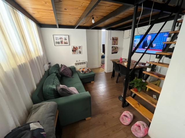 Venta Departamento Monserrat Piso 8 Ambientes - Retasado! 1