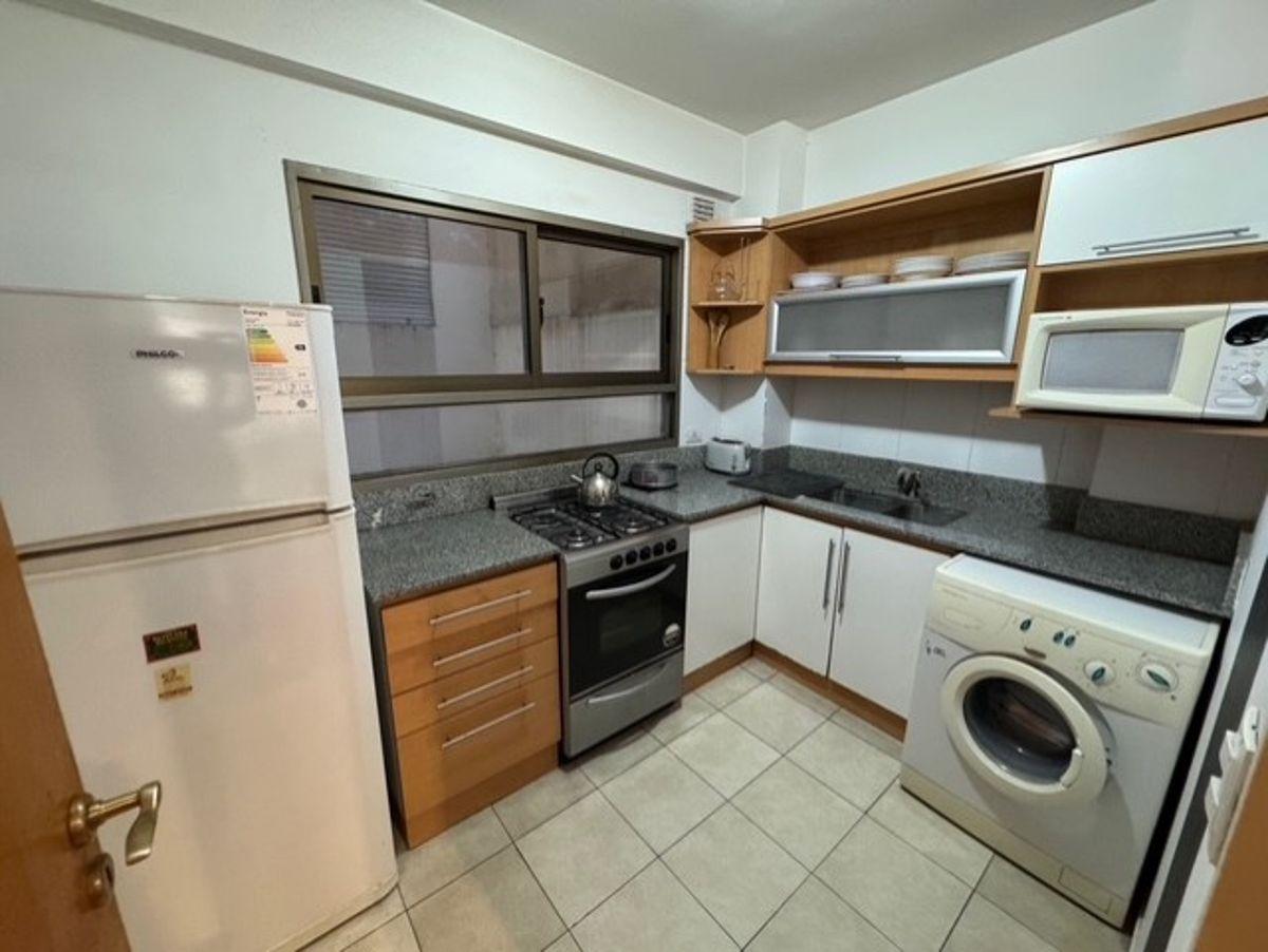 Foto de RECOLETA ALQUILER - ARENALES 2250 c/Balcón, imagen 4