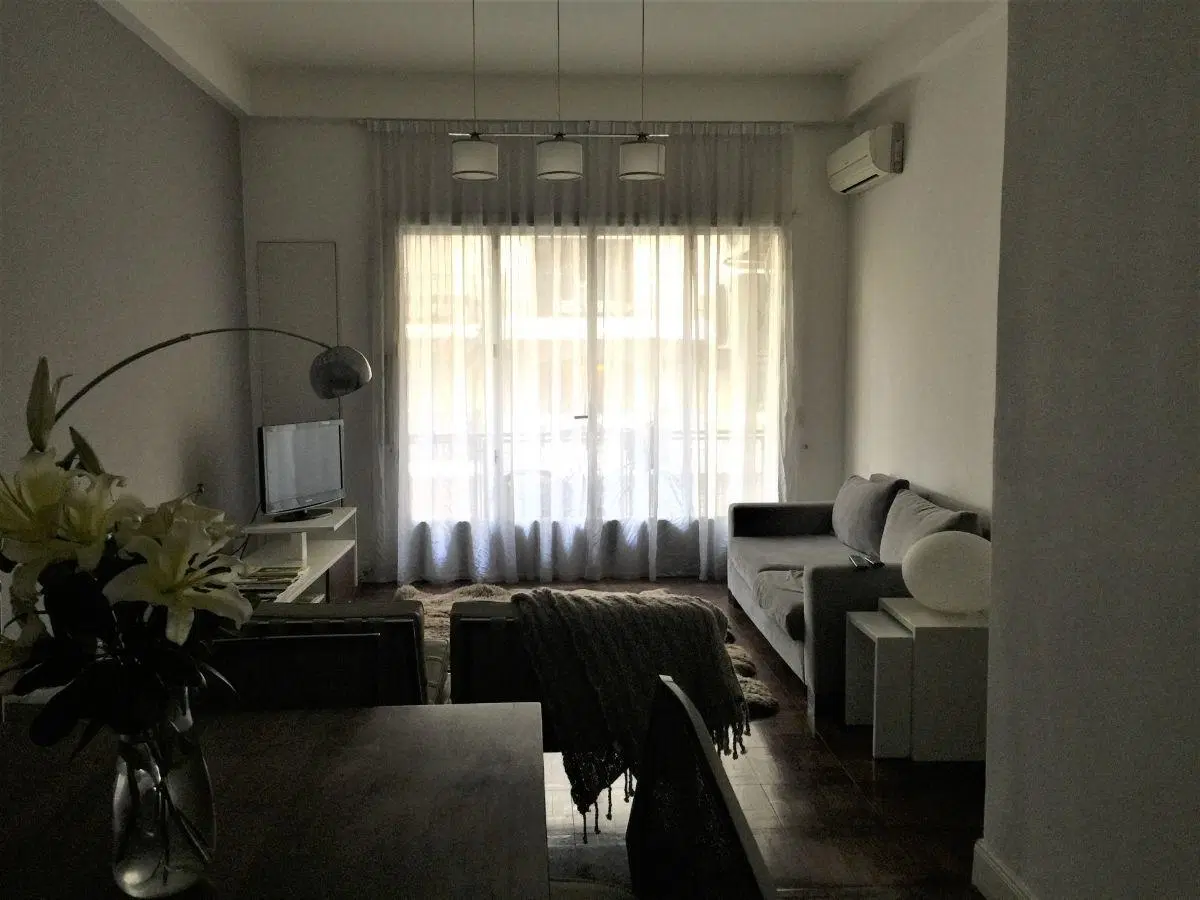 RECOLETA - VENTA - LARREA 1200 - 2 AMBIENTES C/DEPENDENCIA y BALCÓN 8