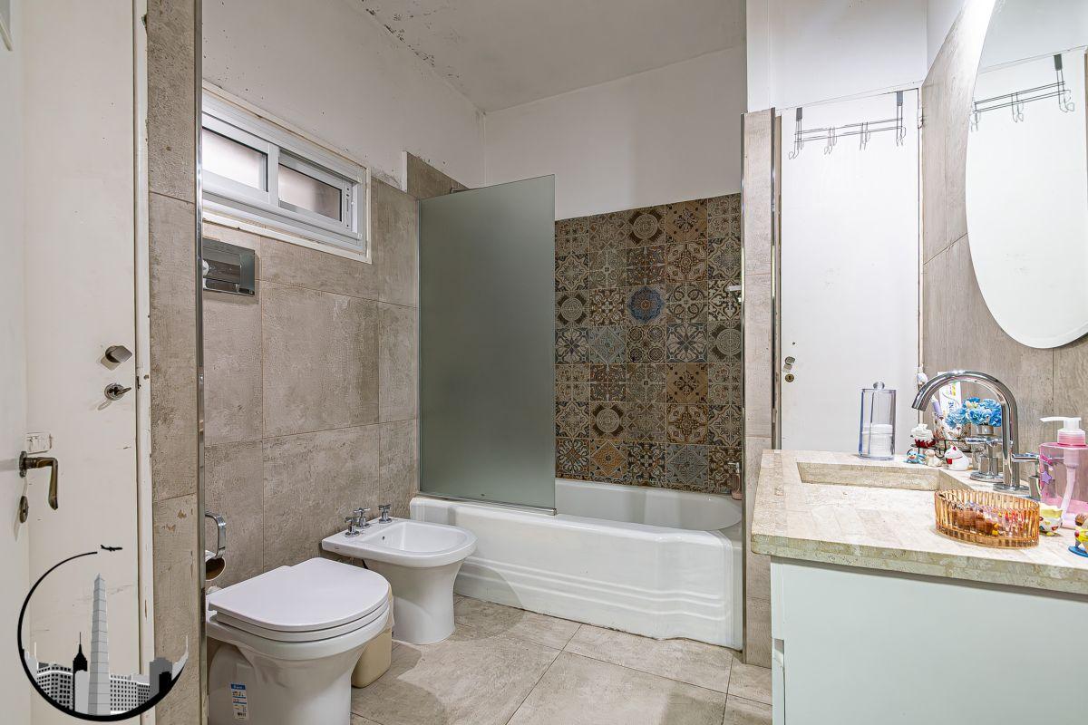 Foto de VILLA DEL PARQUE - VENTA - HELGUERA 1800 - PH 4 AMBIENTES CON COCHERA Y, imagen 2