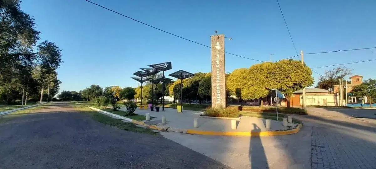 LOTE ESQUINA EN VENTA - LOCALIDAD JUAREZ CELMAN 2