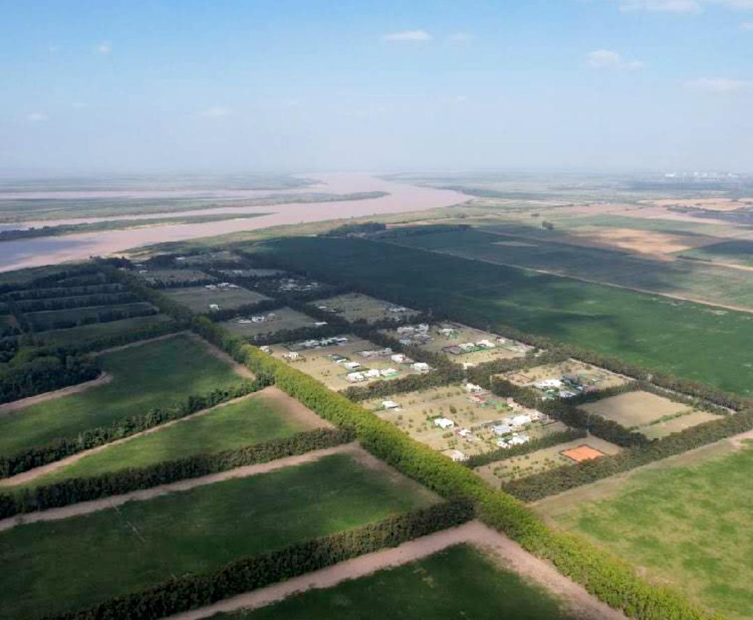 Terreno en Azahares del Paraná