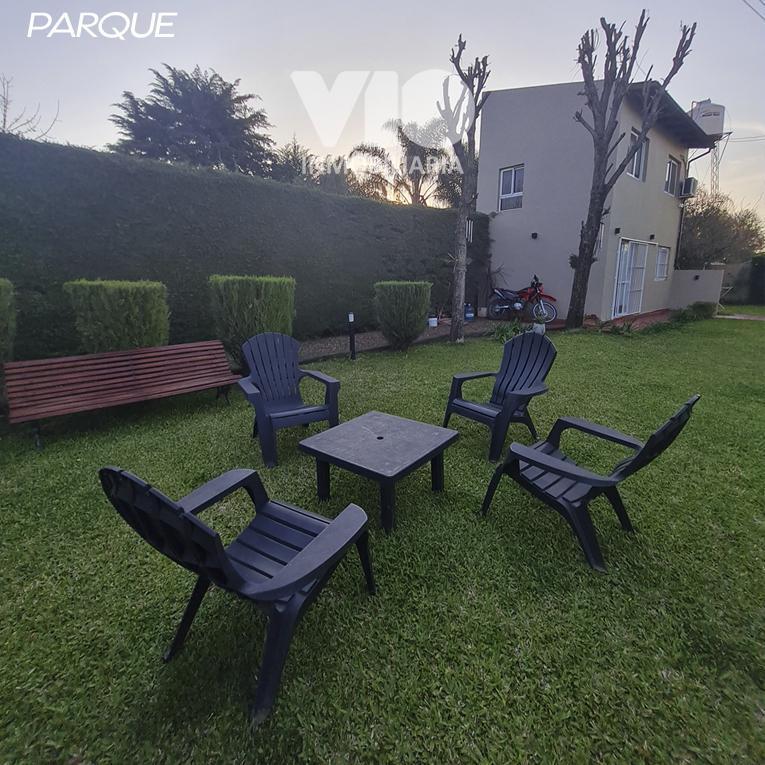 Complejo Turístico con Piscina en Colón 4