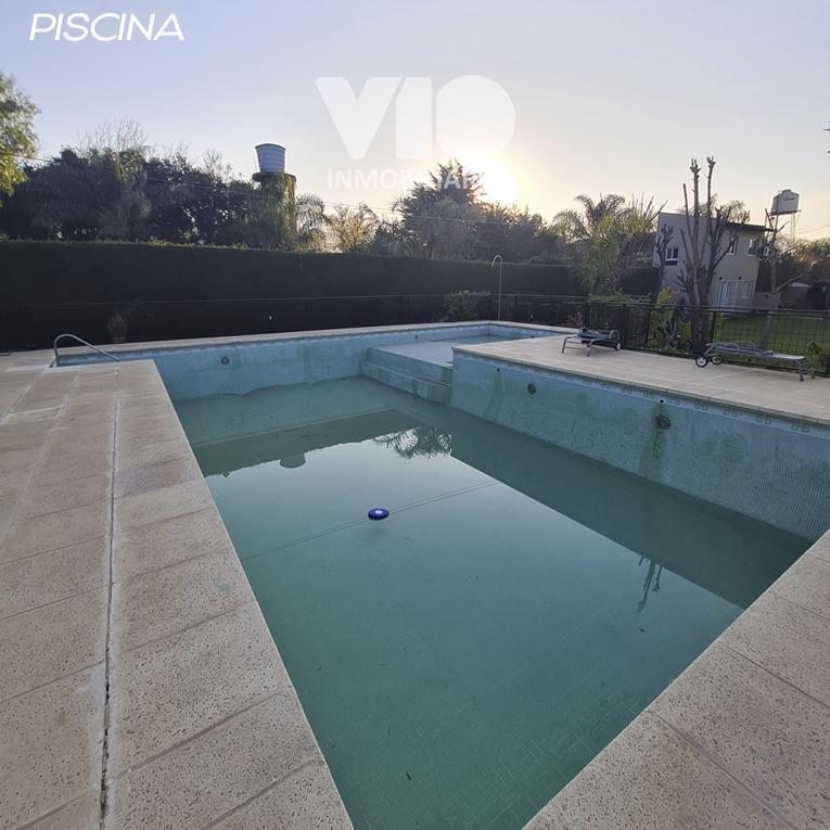 Complejo Turístico con Piscina en Colón 3