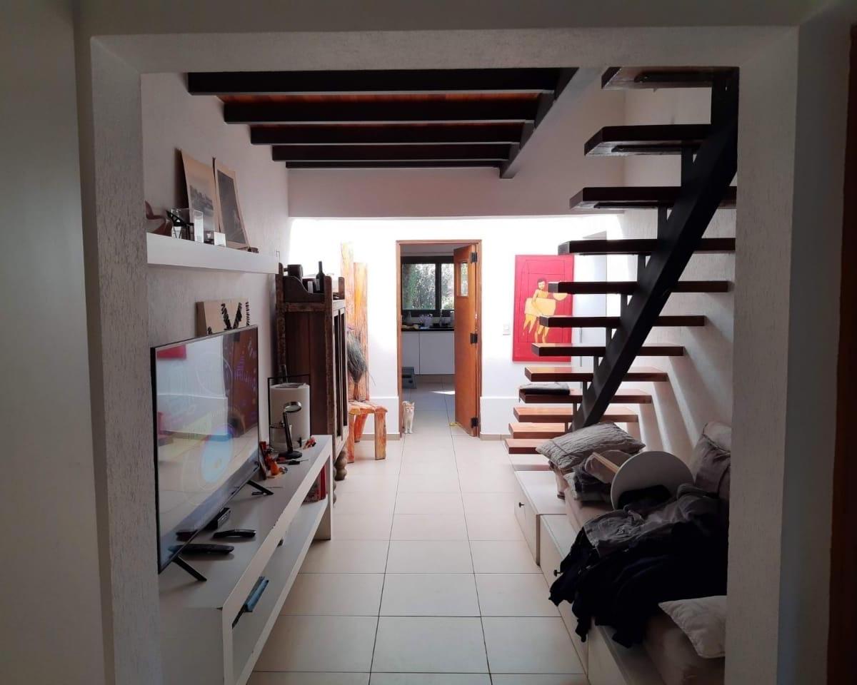 Se Vende Hermosa Casa en Barrio Dalvian con Pileta 2