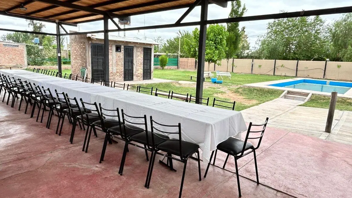 SE VENDE QUINCHO AMOBLADO CON PILETA EN CORRALITOS, GUAYMALLÉN 4