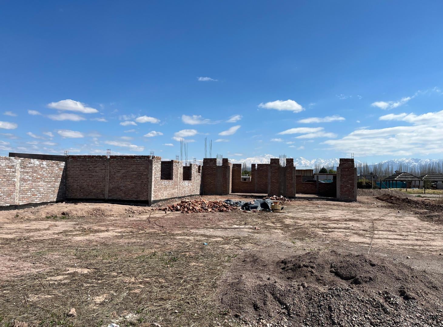 Foto de SE VENDE CASA EN POZO EN PERDRIEL-LUJÁN DE CUYO (OBRA AL 65%) TERRENO, imagen 5
