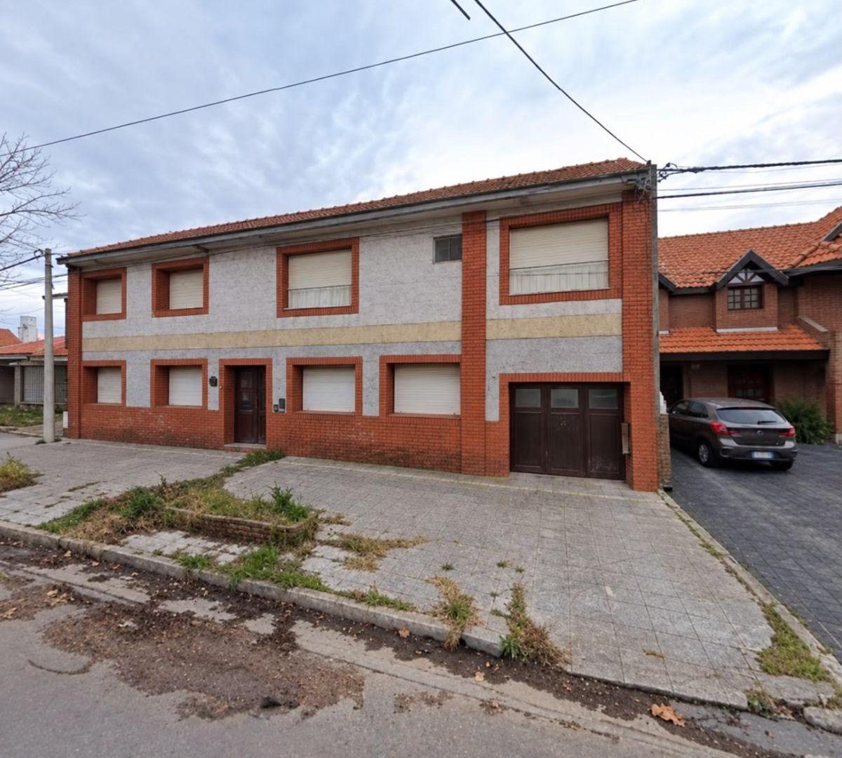Foto de SE VENDE HOTEL EN LA COSTA ARGENTINA, MIRAMAR, EXCELENTE UBICACIÓN. SE, imagen 1