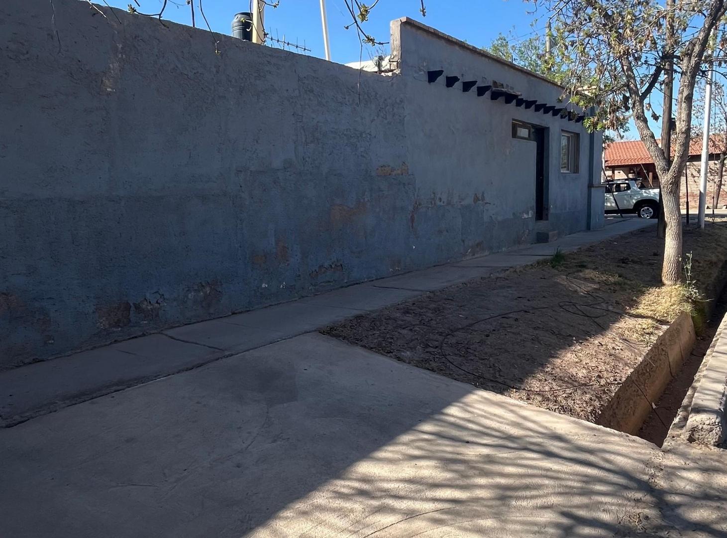 Foto de SE VENDE CASA CON 3 DPTOS EN Bº AMYSO 3, Villa Tulumaya, LAVALLE, imagen 3