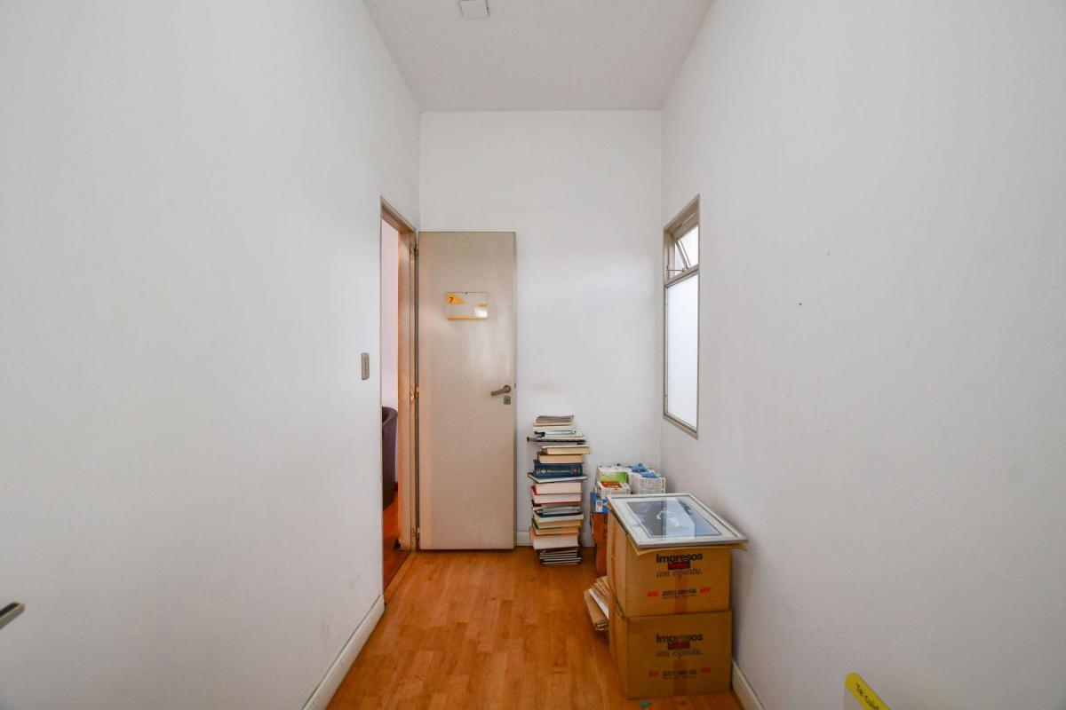 Casa 4 Dorm./ Consultorios en Venta La Plata 5