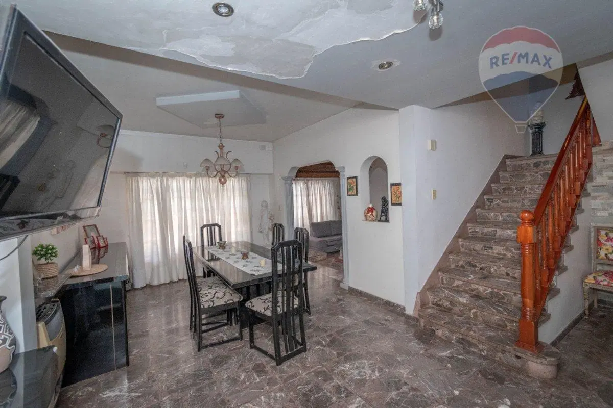 CASA 3 DORMITORIOS EN VENTA LA PLATA CON PILETA 5