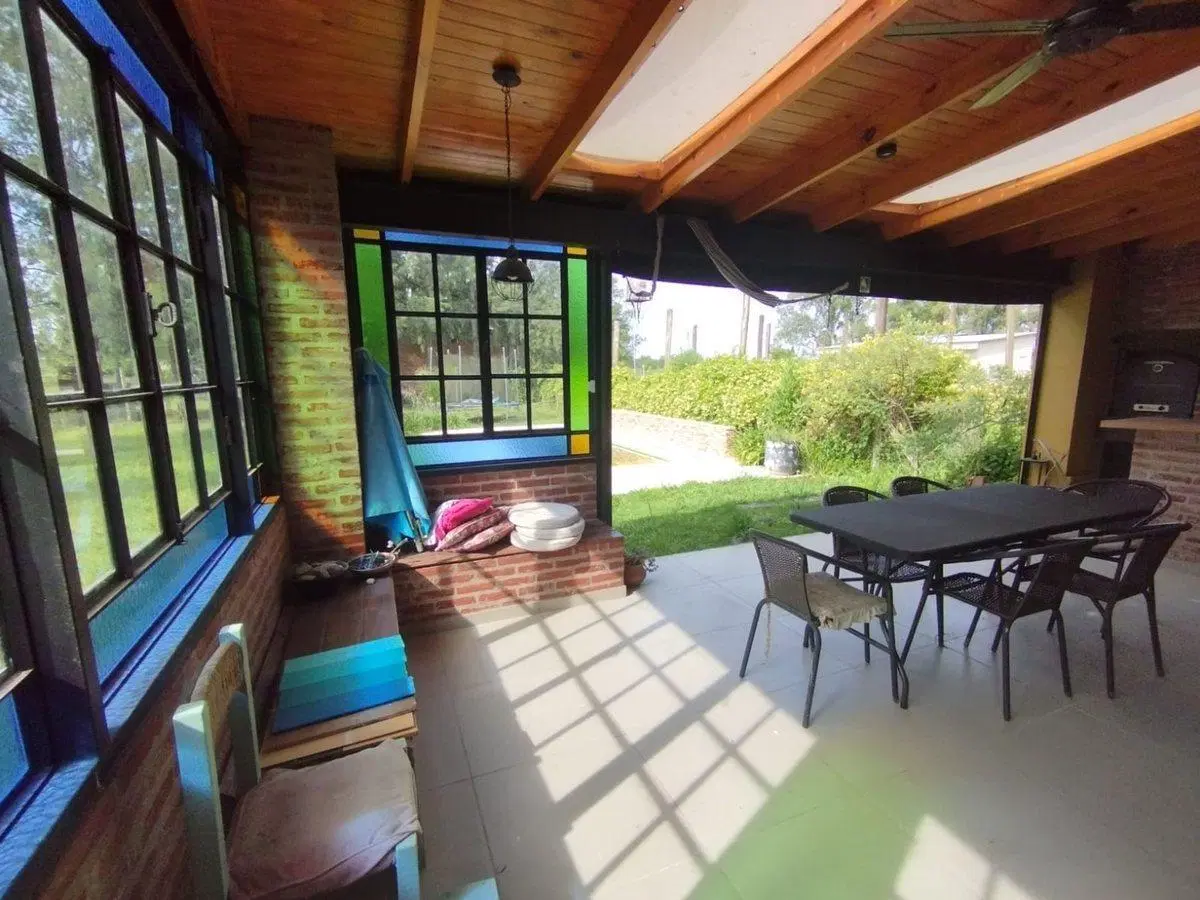 CASA 3 DORMITORIOS VENTA EL RODEO PARQUE Y PILETA 3