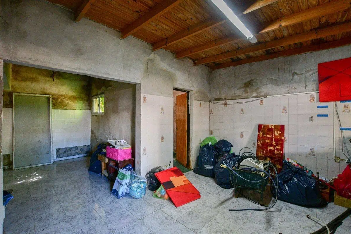 CASA 3 DORMITORIOS EN VENTA EN LA PLATA CON PARQUE 5