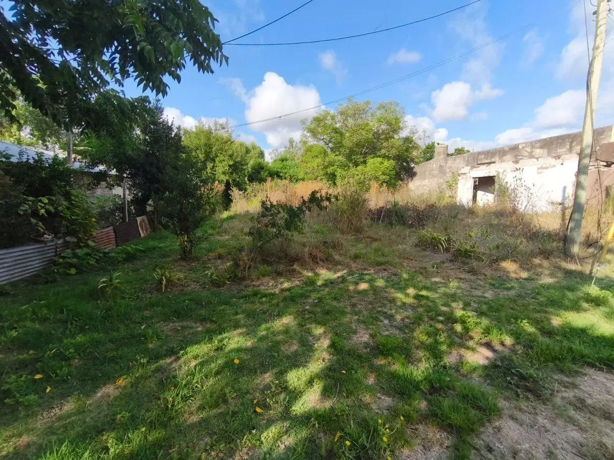 LOTE EN VENTA EN BERISSO 2