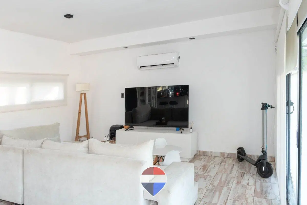 CASA 2 DORMITORIOS EN VENTA  LA PLATA, EL RODEO 5