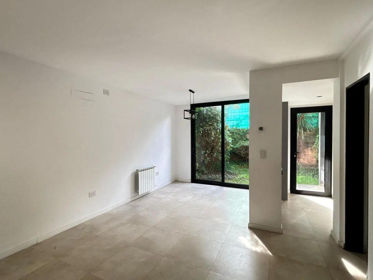 DUPLEX 2 DORMITORIOS EN VENTA GONNET 3