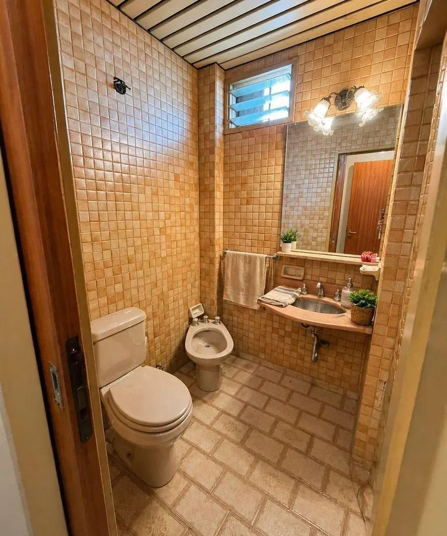 GALPON EN VENTA LA PLATA - 240 M2 LOS HORNOS 2