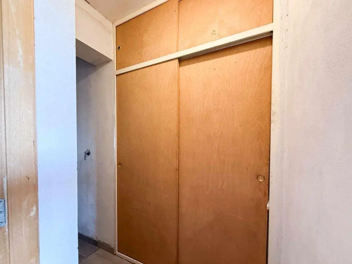 Casa 2 dormitorios en venta. City Bell 2