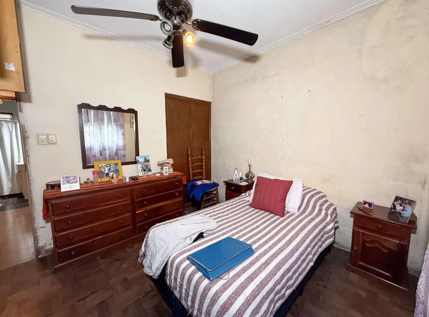 Casa de 2 dormitorios en venta en Gonnet c/ parque 4