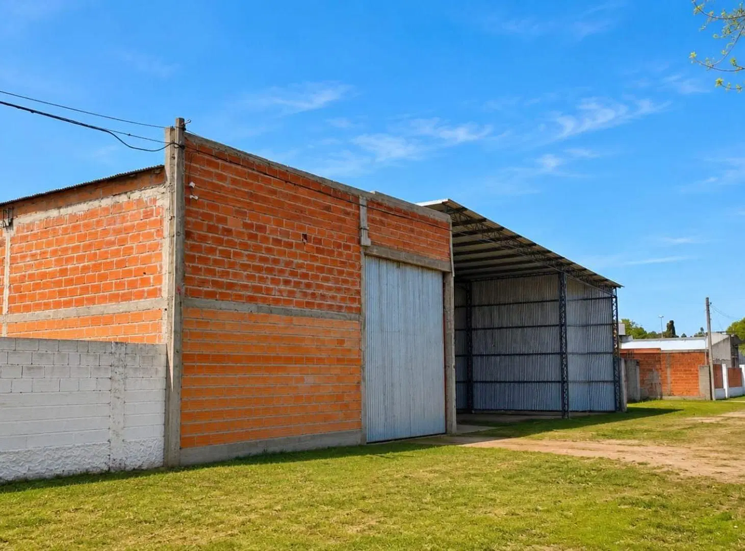 GALPÓN EN VENTA – DOLORES 3