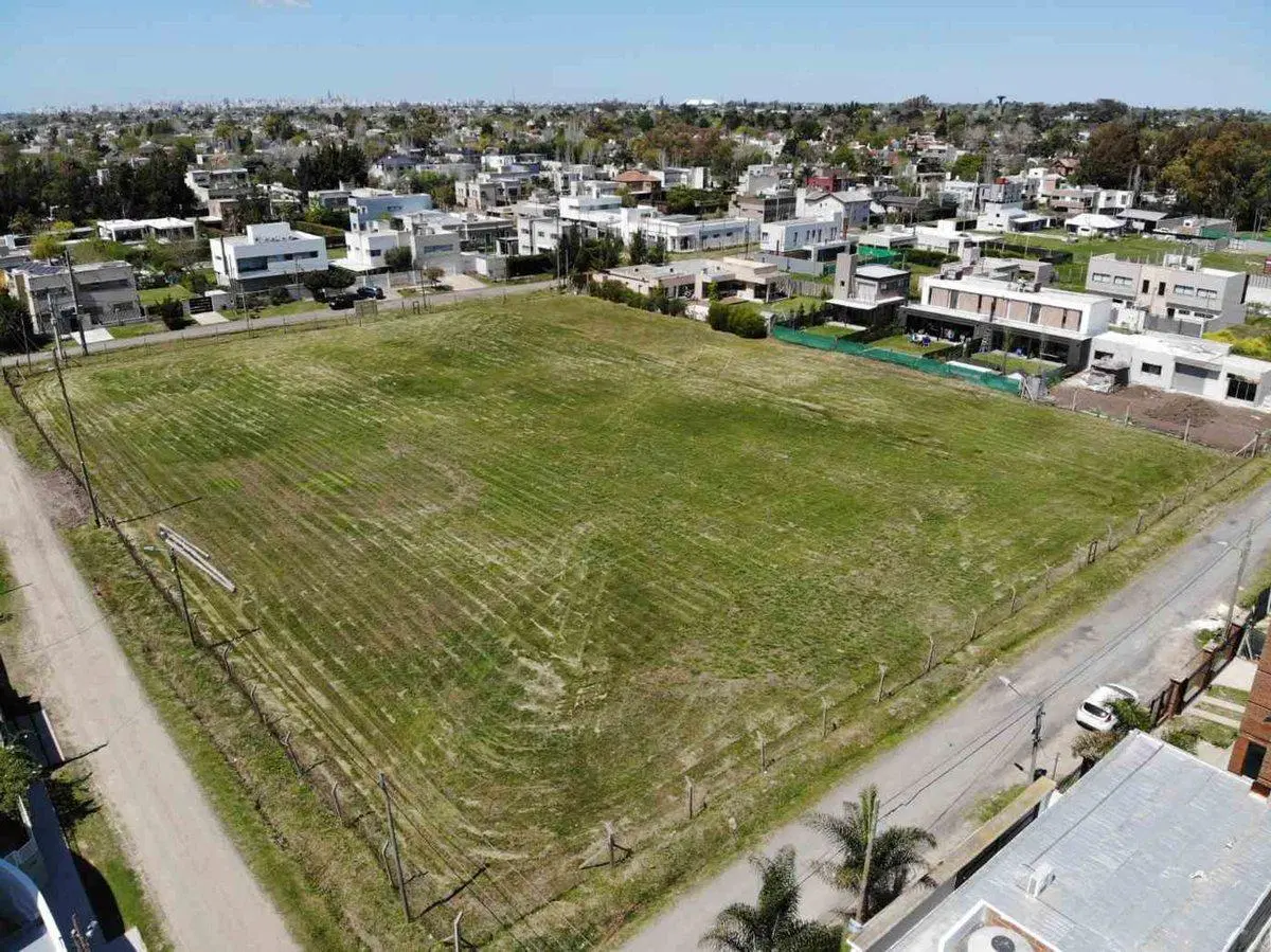 LOTES 530m2  -VENTA-VILLA CASTELL - 2