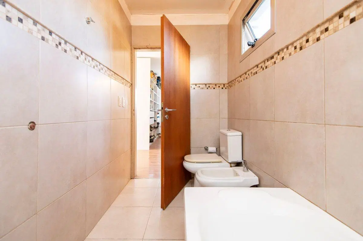 CASA 3 DORMITORIOS EN VENTA GORINA 4