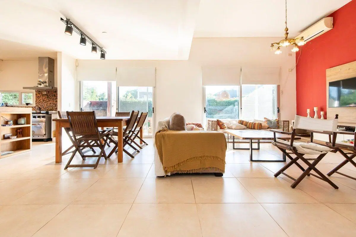 CASA 3 DORMITORIOS EN VENTA GORINA 5