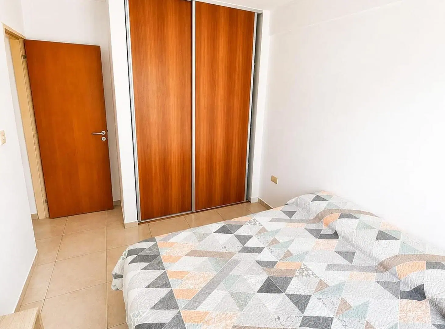 Departamento 1 Dormitorio en Venta en la Plata 2