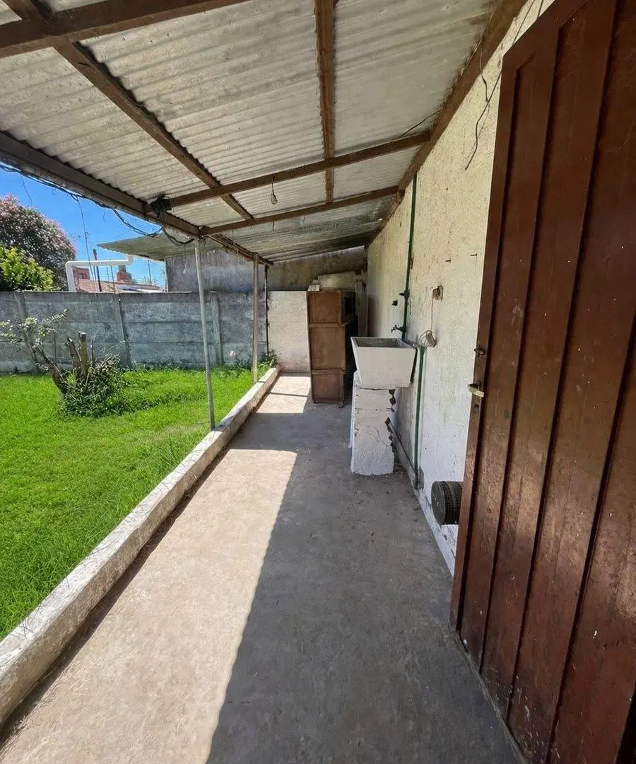 Casa 1 Dormitorio en venta en Dolores con Patio 8