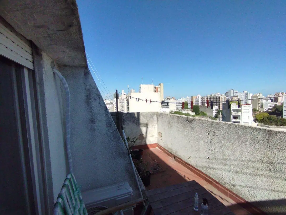 DEPARTAMENTO 2 DORMITORIOS VENTA LA PLATA + BALCON 2