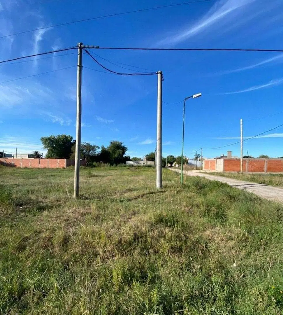 LOTE EN VENTA SAN CARLOS, 668 M2 CON SERVICIOS 2