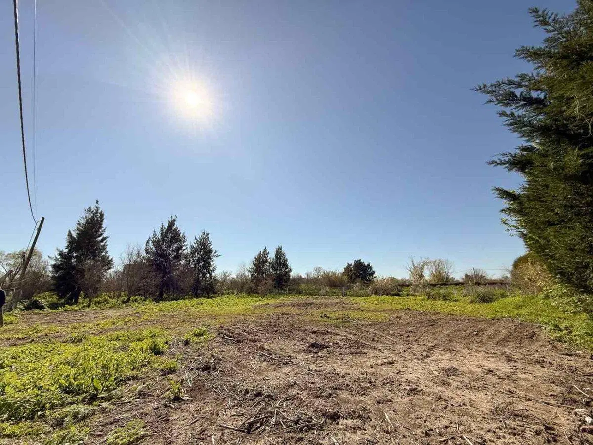 LOTE EN VENTA EN BERISSO 1.000 M2 4