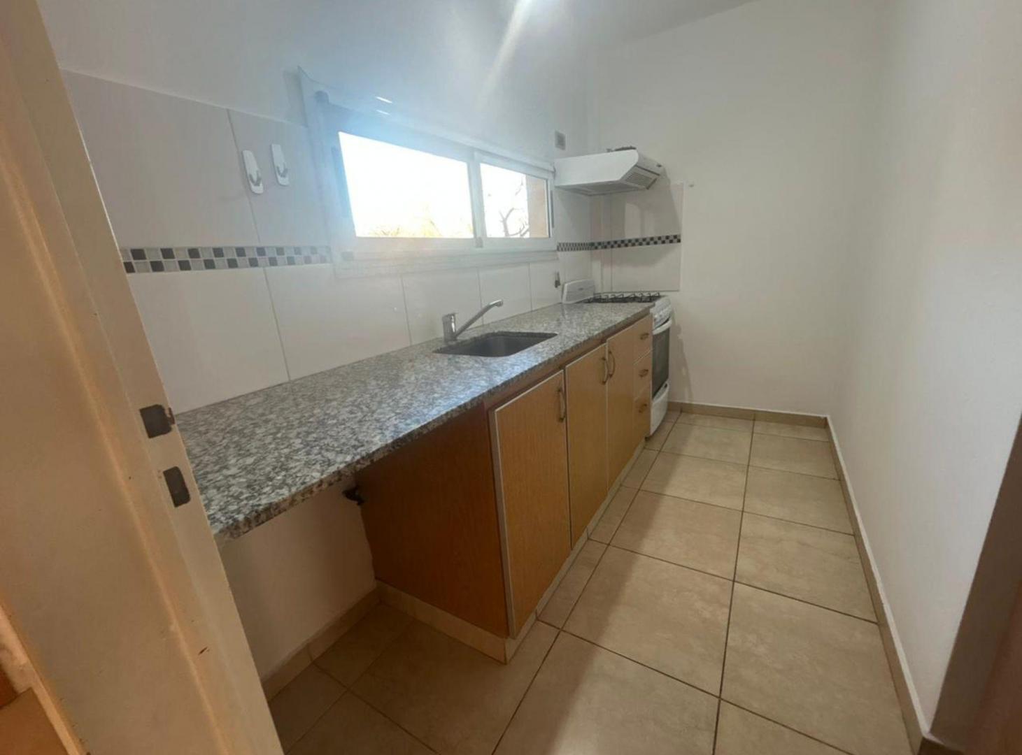 Foto de DEPARTAMENTO 1 DORMITORIO EN VENTA LA PLATA BALCON, imagen 5