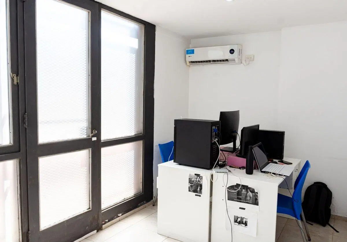 Local, con Oficinas En Venta La Plata 4