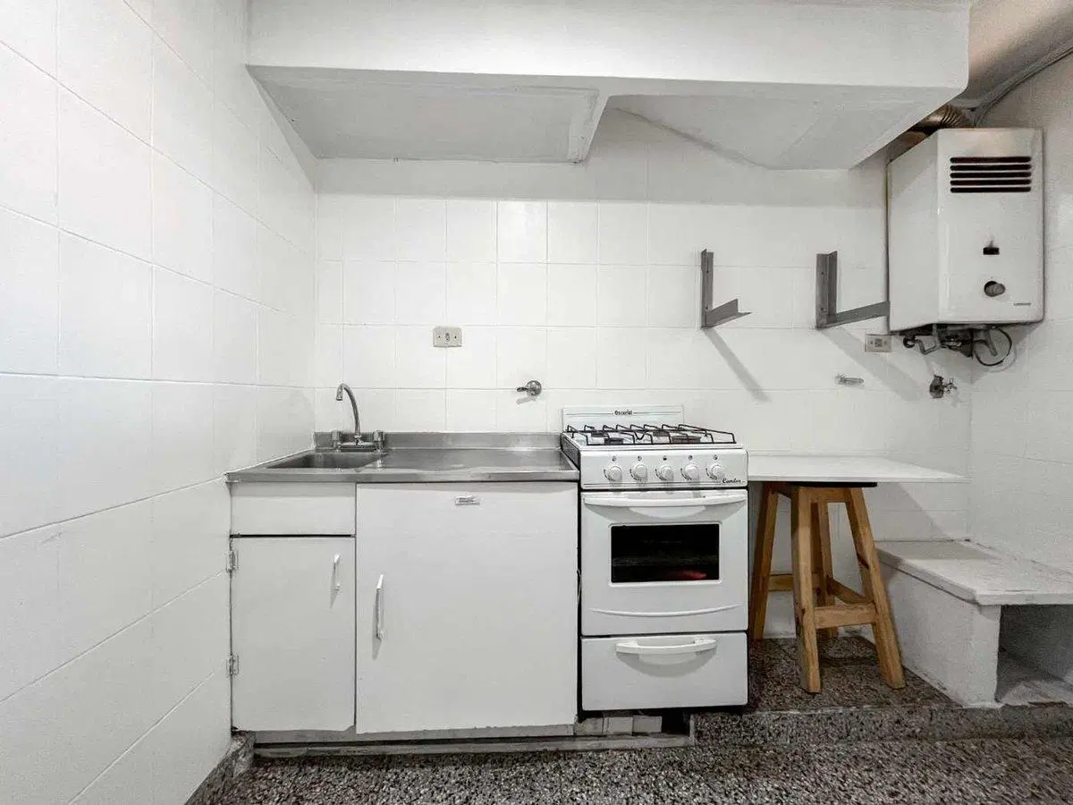 MONOAMBIENTE EN VENTA  LA PLATA APTO BANCO 3