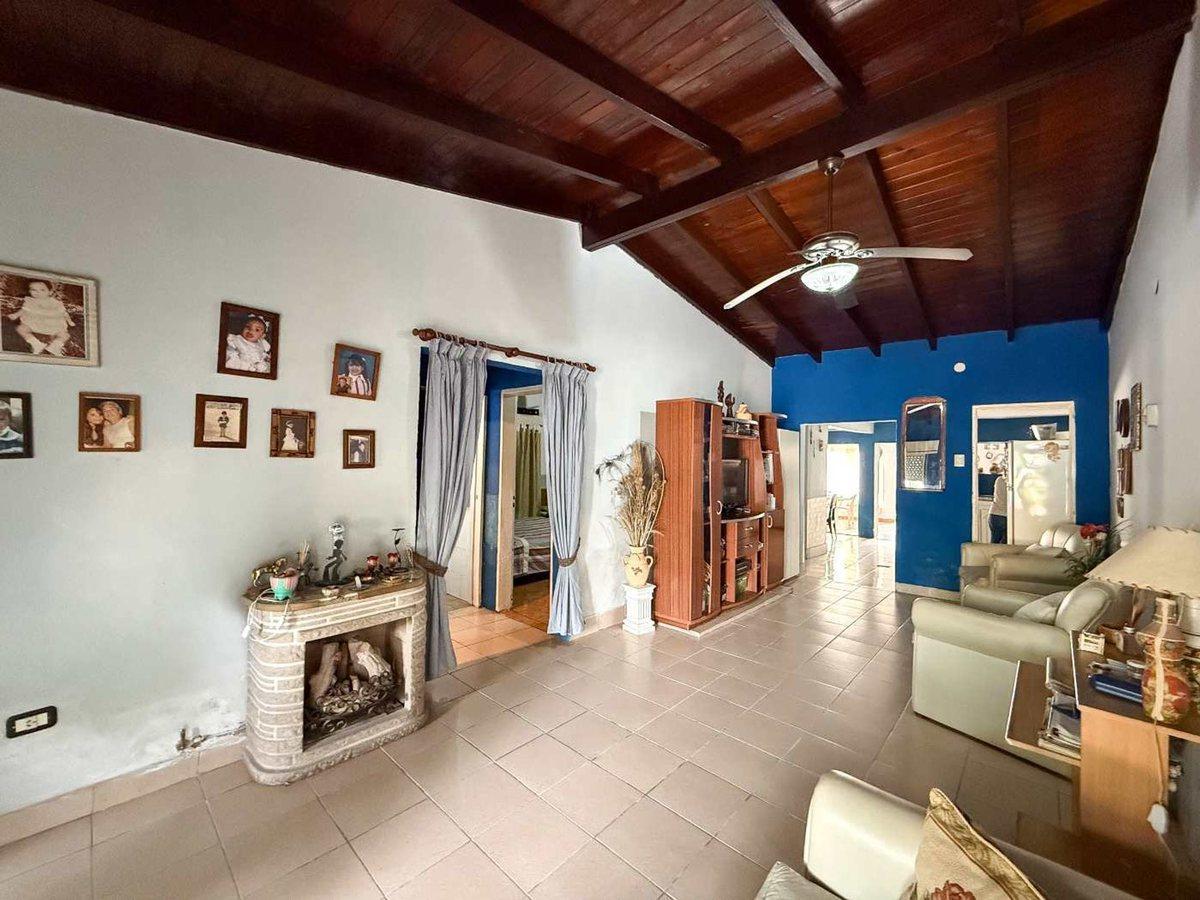 Casa 2 Dormitorios en Venta en Villa Elisa Patio