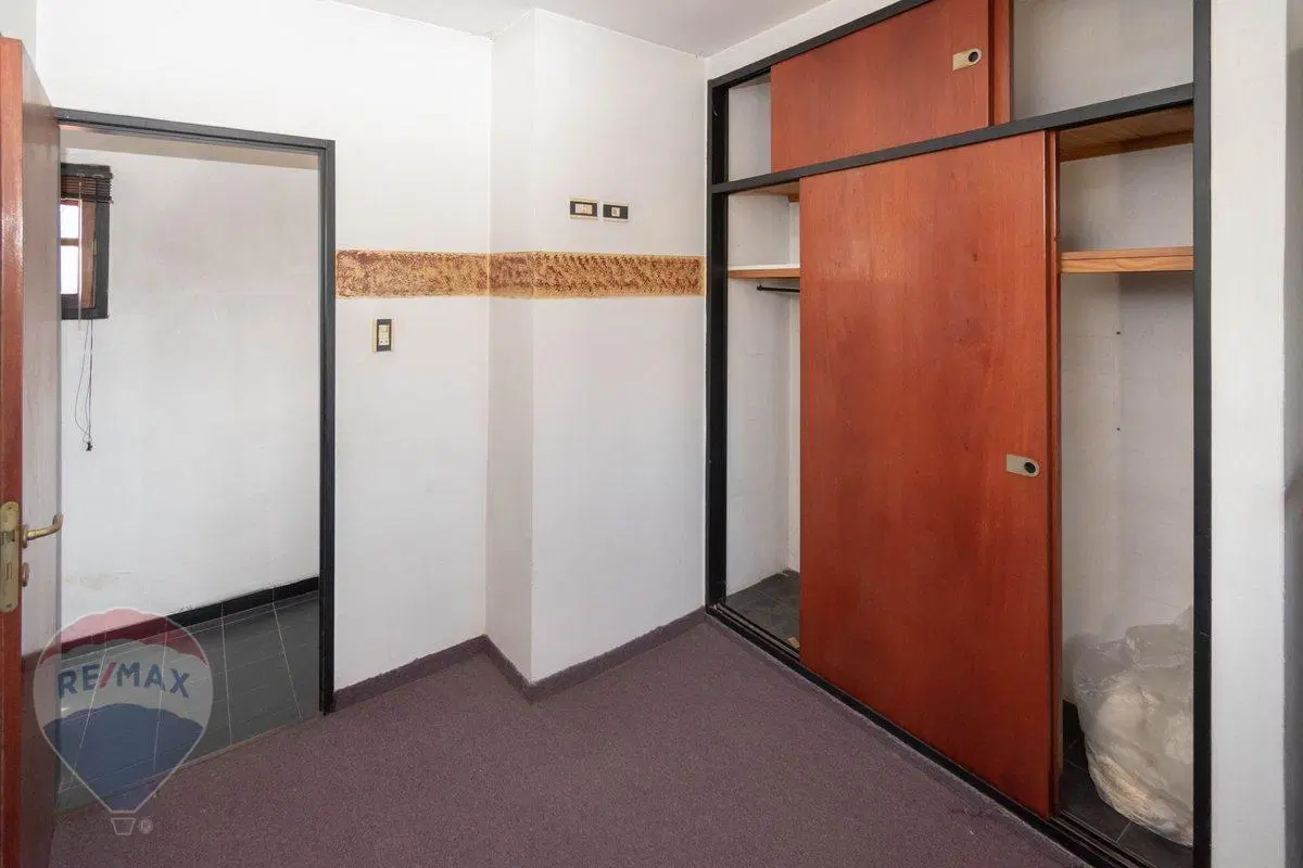 CASA 5 DORMITORIOS EN VENTA LA PLATA 5